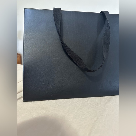 Authentic Valentino leather shopper tote handbag - Picture 7 of 10